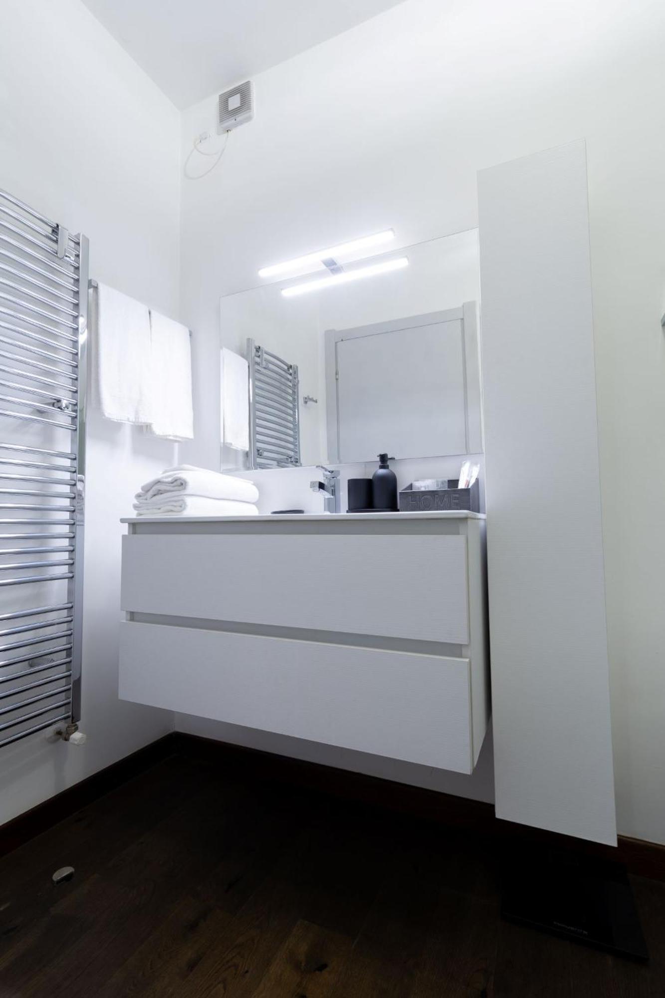 Appartamento Ponte Vecchio - M&M Holiday House بيرودجا المظهر الخارجي الصورة