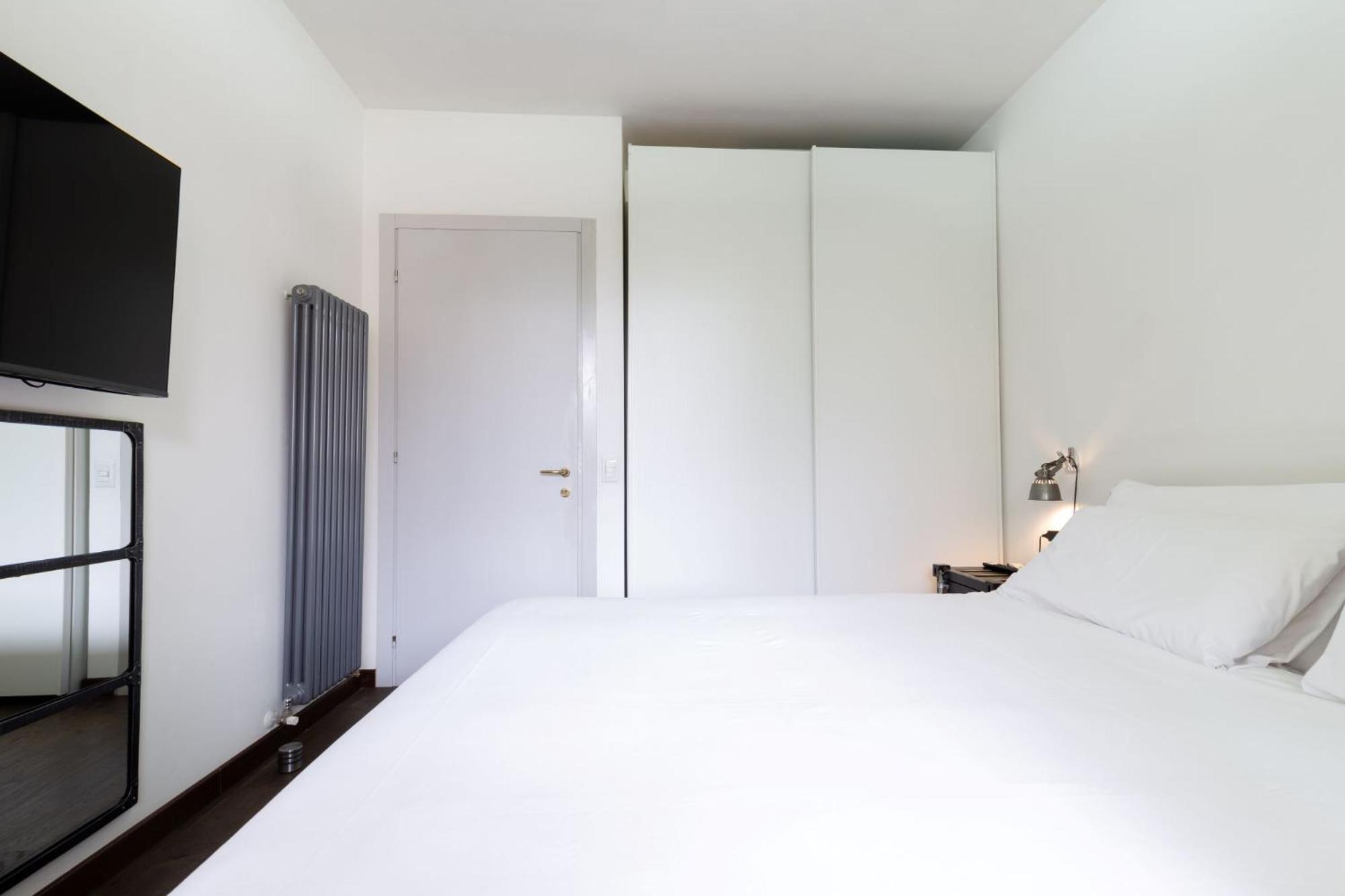 Appartamento Ponte Vecchio - M&M Holiday House بيرودجا المظهر الخارجي الصورة